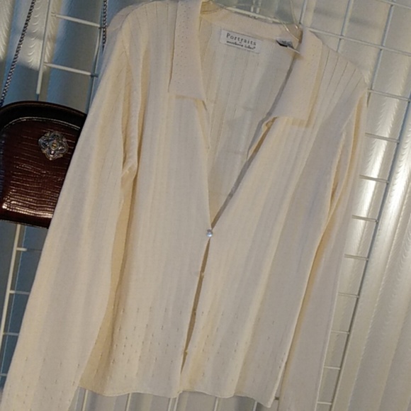 Portraits Brand Sweater - Picture 4 of 5